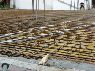 Győrújbatát,  iskola betonacél gyártása és szerelése