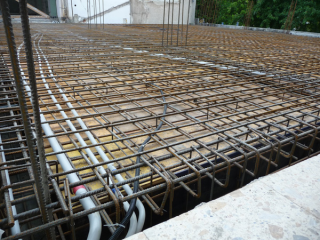 Győrújbatát,  iskola betonacél gyártása és szerelése